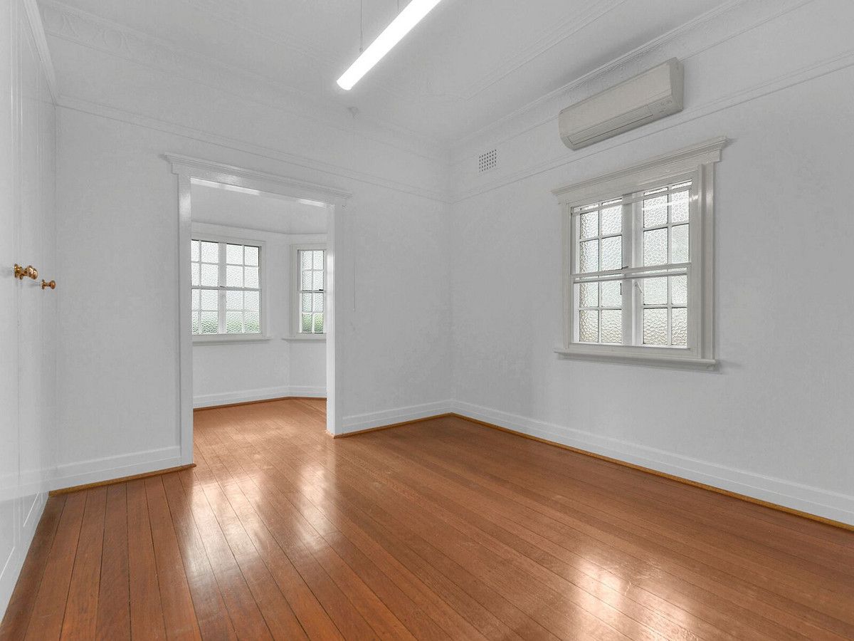2/81 McLachlan Street, Fortitude Valley - Thumbnail 4