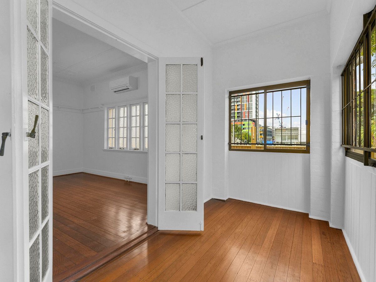 2/81 McLachlan Street, Fortitude Valley - Thumbnail 8