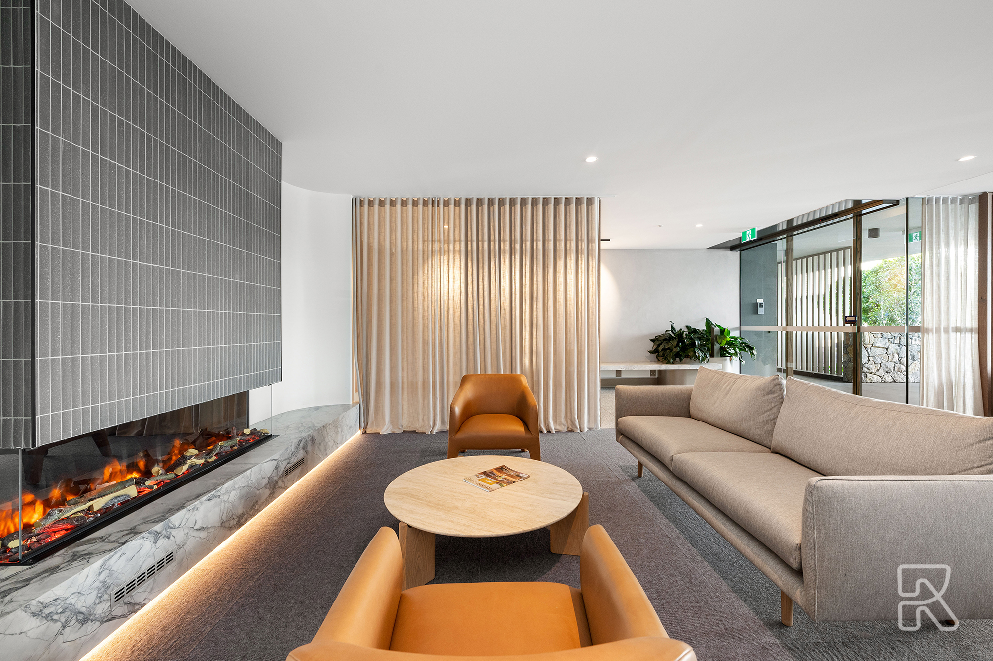 305/28 Austin Street, Newstead - Thumbnail 2