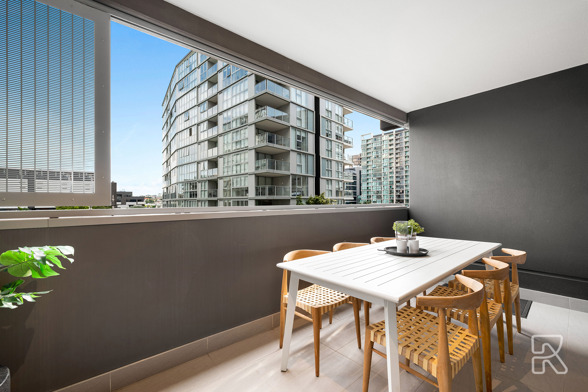 1110/70 Longland Street, Newstead - Thumbnail 3