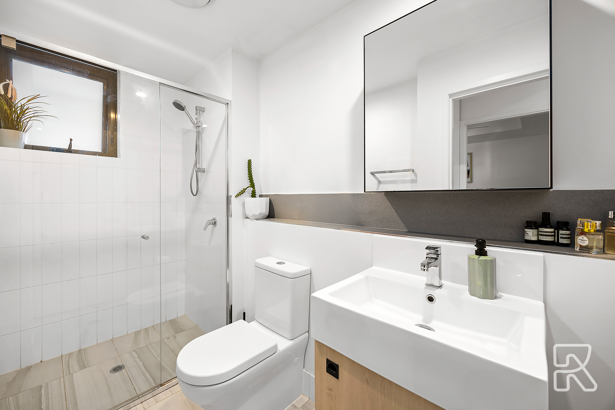 902/10 Stratton Street, Newstead - Thumbnail 7