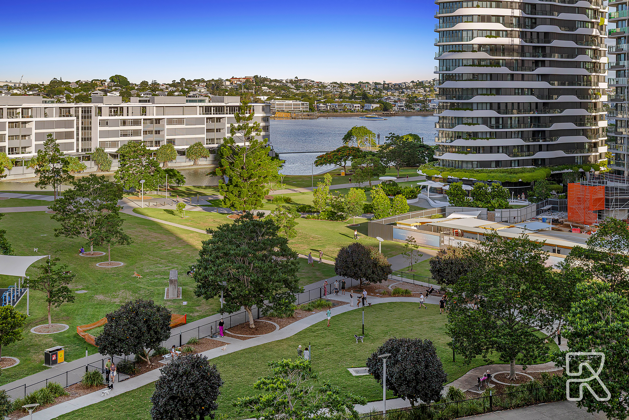 28/27 Cunningham Street, Newstead - Thumbnail 5