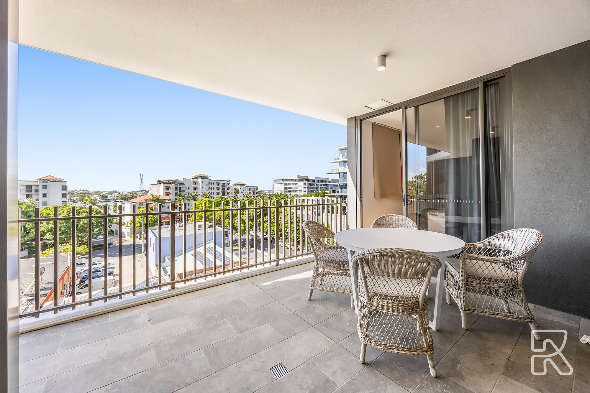 505/28 Austin Street, Newstead - Thumbnail 8
