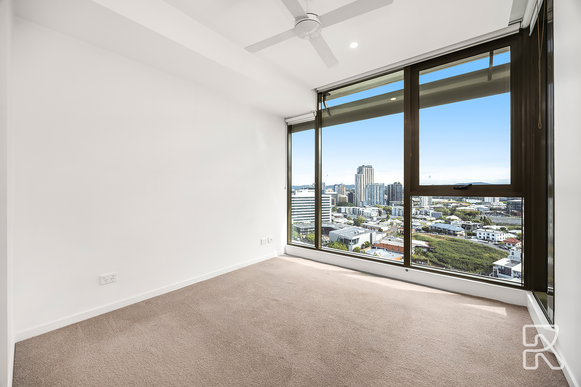 21811/1055 Ann Street, Newstead - Thumbnail 8
