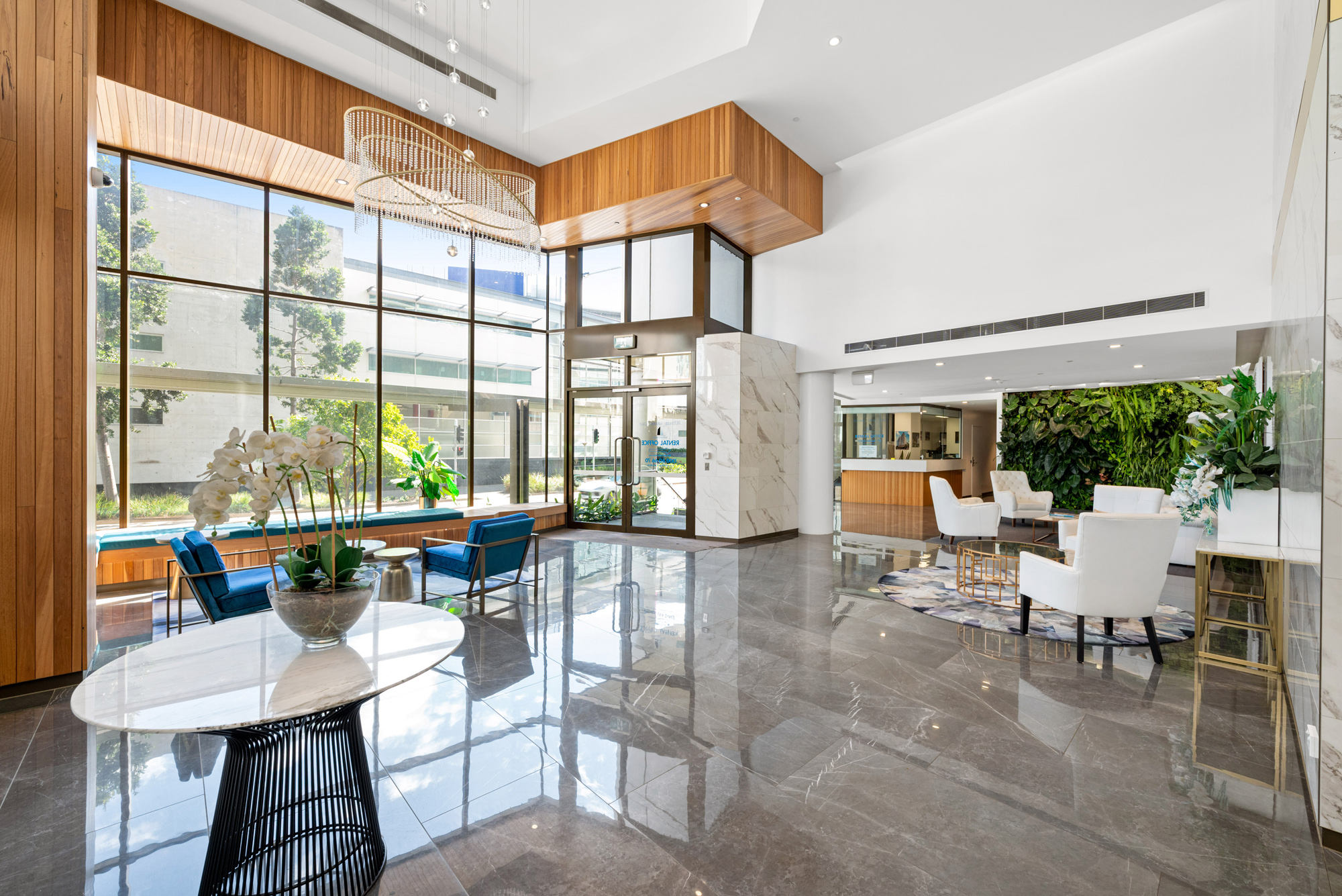 21811/1055 Ann Street, Newstead - Thumbnail 2