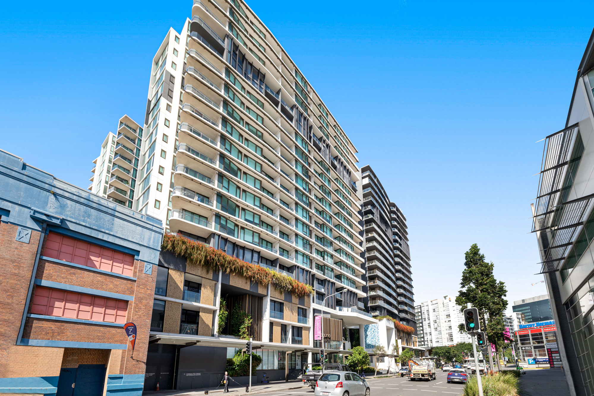 21811/1055 Ann Street, Newstead - Image 1
