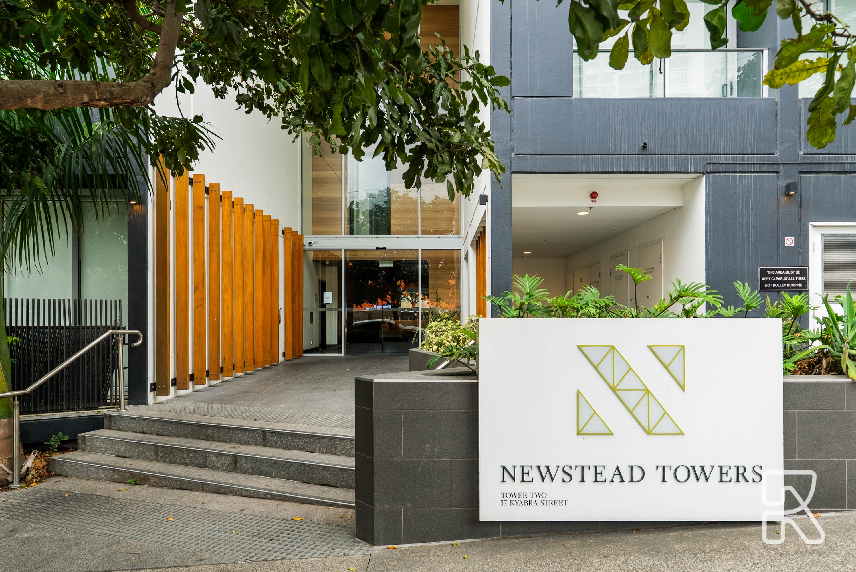 20301/37 Kyabra Street, Newstead - Image 1